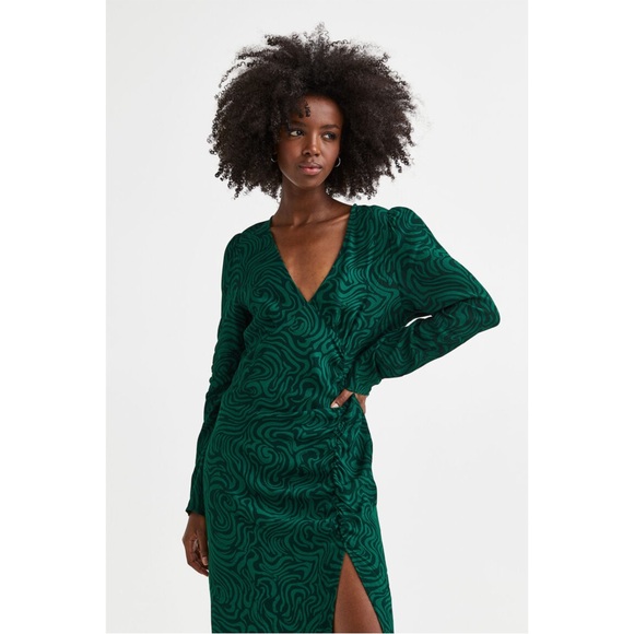 H&M Green Crêpe Midi Dress Long Puffy Sleeves Ruched Slit Skirt Size XXL BNWT - Picture 4 of 11